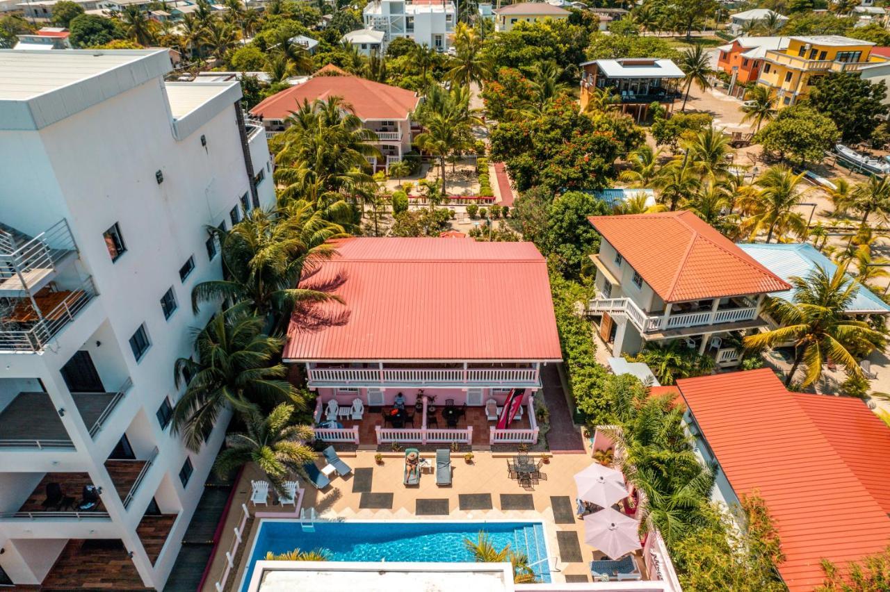 Miramar Suites Placencia 외부 사진